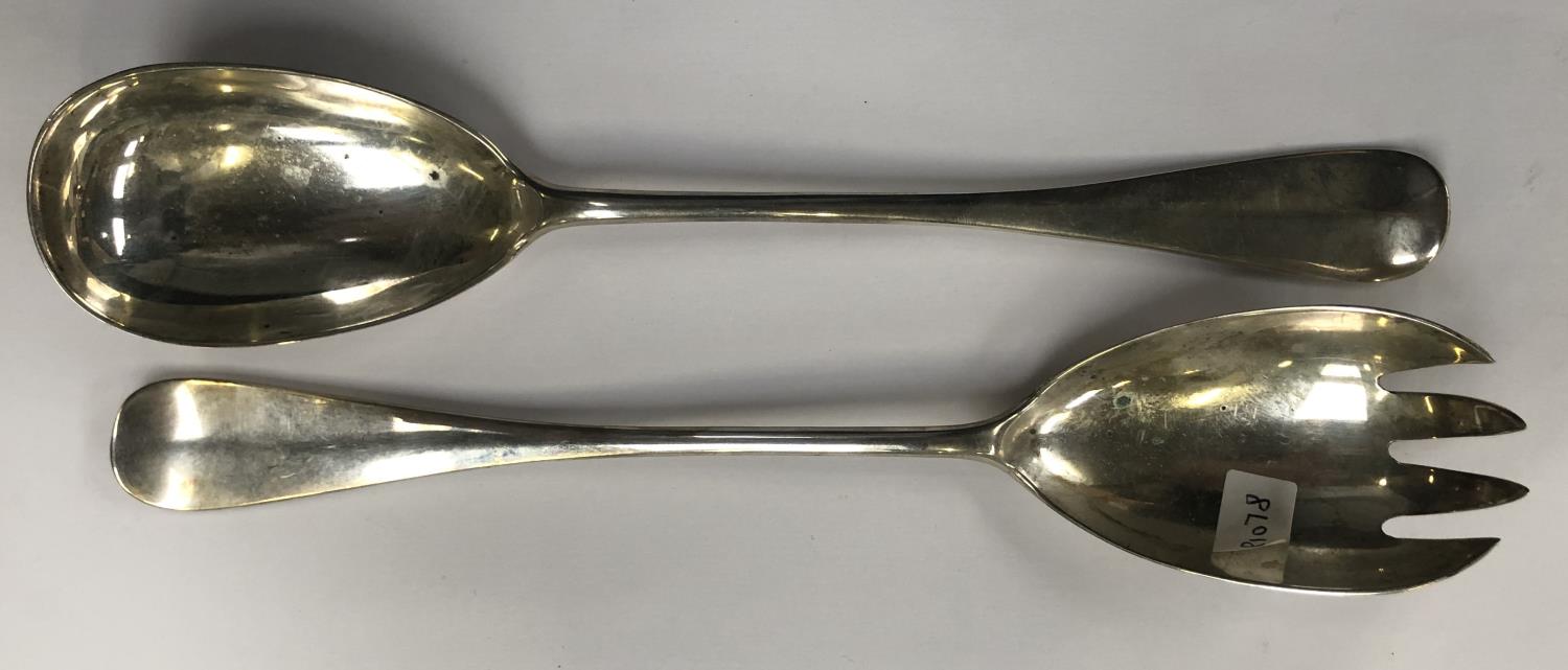 A PAIR OF LONDON HALLMARKED SILVER SALAD SERVERS, TOTAL WEIGHT APPROX 228G