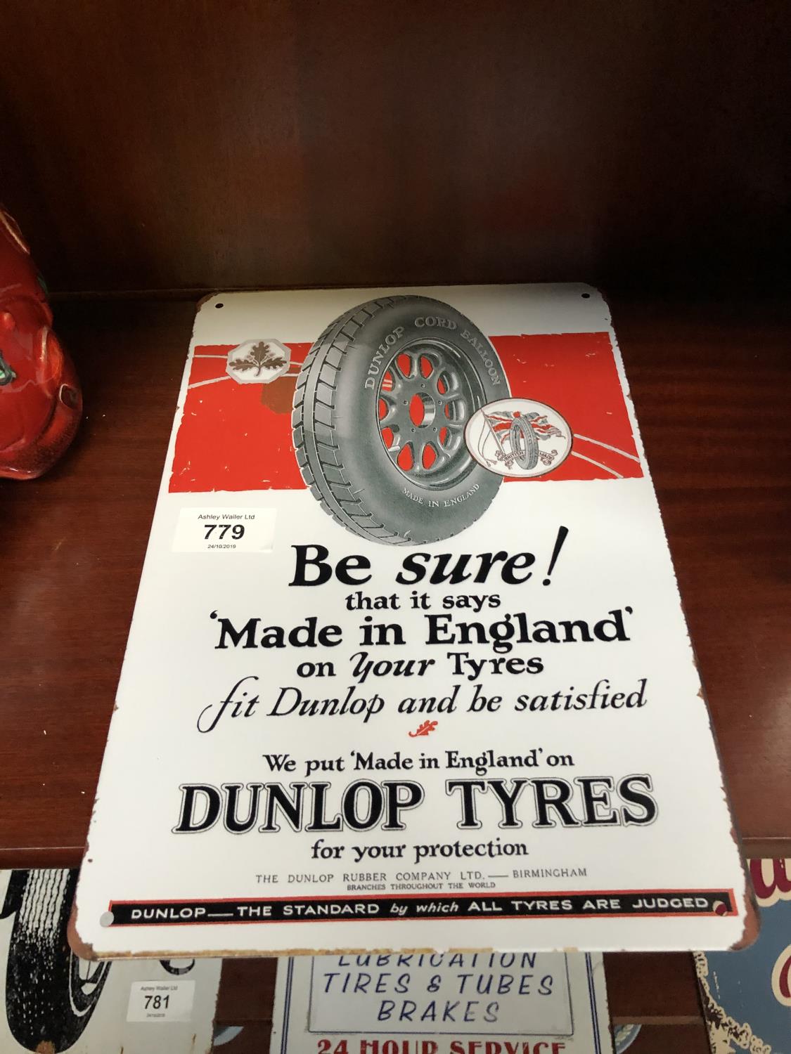 A VINTAGE STYLE 'DUNLOP TYRES' METAL SIGN