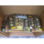 VARIOUS PACKAGED BRASS DOOR KNOBS AS NEW, A DOOR LOCK WITH KEYS ETC