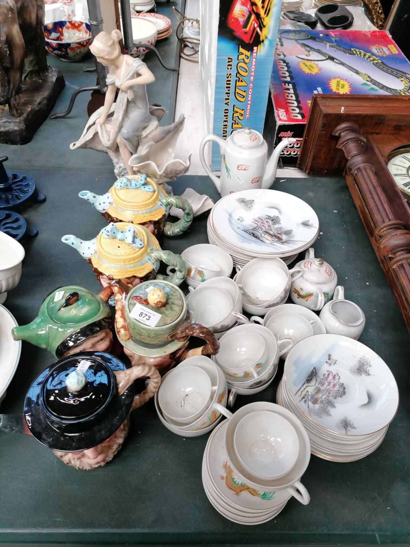 A MIXED GROUP OF CERAMICS, BESWICK TEAPOTS, JAPANESE EGGSHELL SET ETC