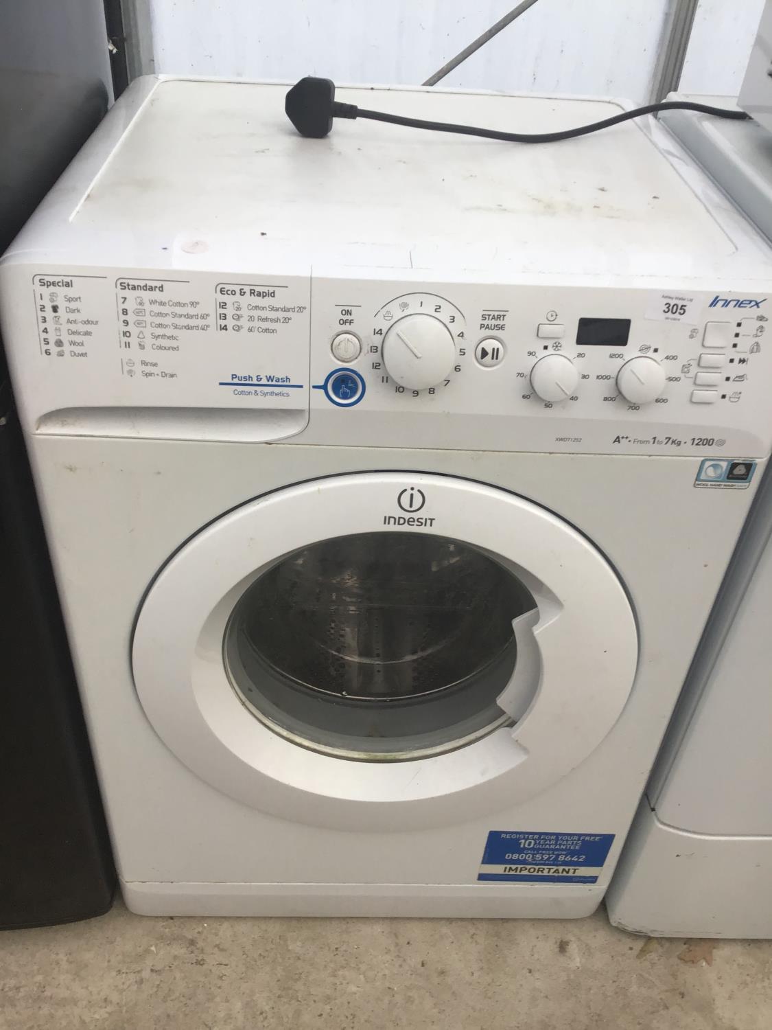 AN INDESIT INNEX WASHER IN WORKING ORDER