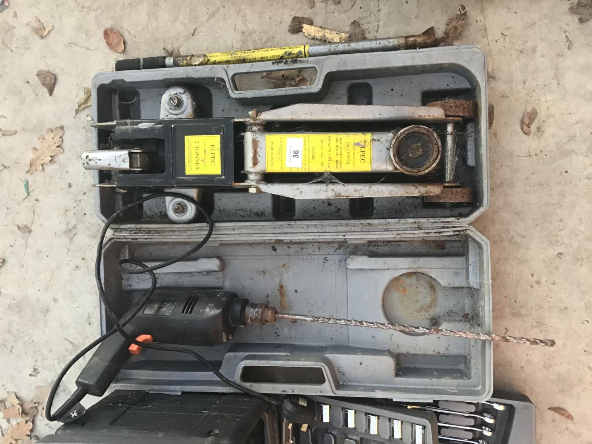 A CASED TWO TONNE JACK, DRILL, AND A TOOL BOX WITH CONTENTS TO INCLUDE SPANNERS, PLIERS, SOCKETS ETC - Image 2 of 3