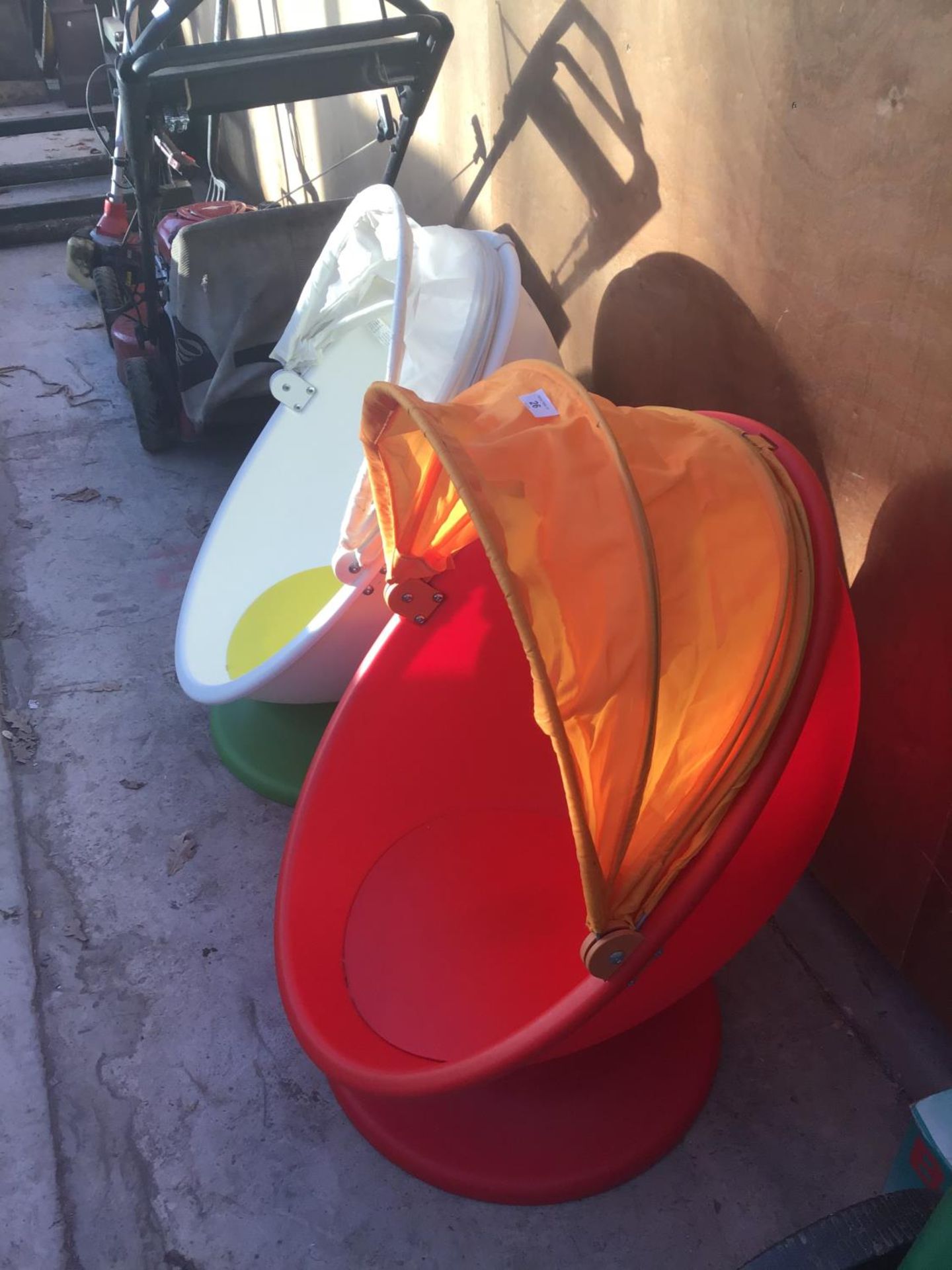 A PAIR OF CHILDREN'S EGG SHAPED CHAIRS WITH PULL OVER SHADE - Image 2 of 3