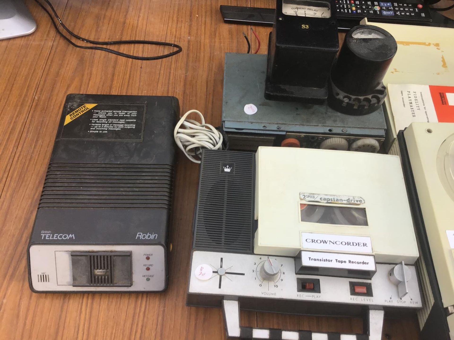 A FIDELITY PLAYMASTER REEL TO REEL, A CROWNCORDER TRANSISTOR TAPE RECORDER, A TELECOM ROBIN - Image 2 of 3