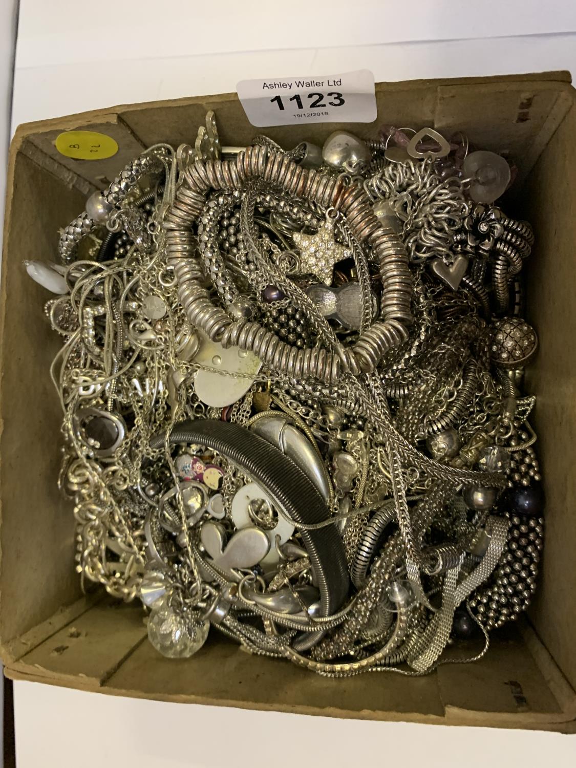 A BOX CONTAINING ASSORTED WHITE METAL JEWELLERY