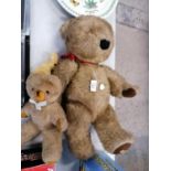 TWO VINTAGE SOFT TOY TEDDY BEARS TO INCLUDE MERRYTHOUGHT EXAMPLE