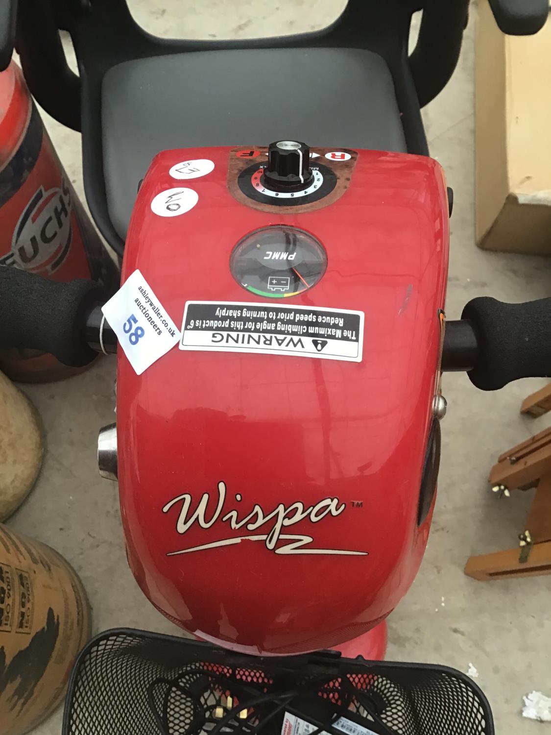 A WISPA MOBILITY SCOOTER WITH CHARGER IN CLEAN AND WORKING ORDER - Image 2 of 5