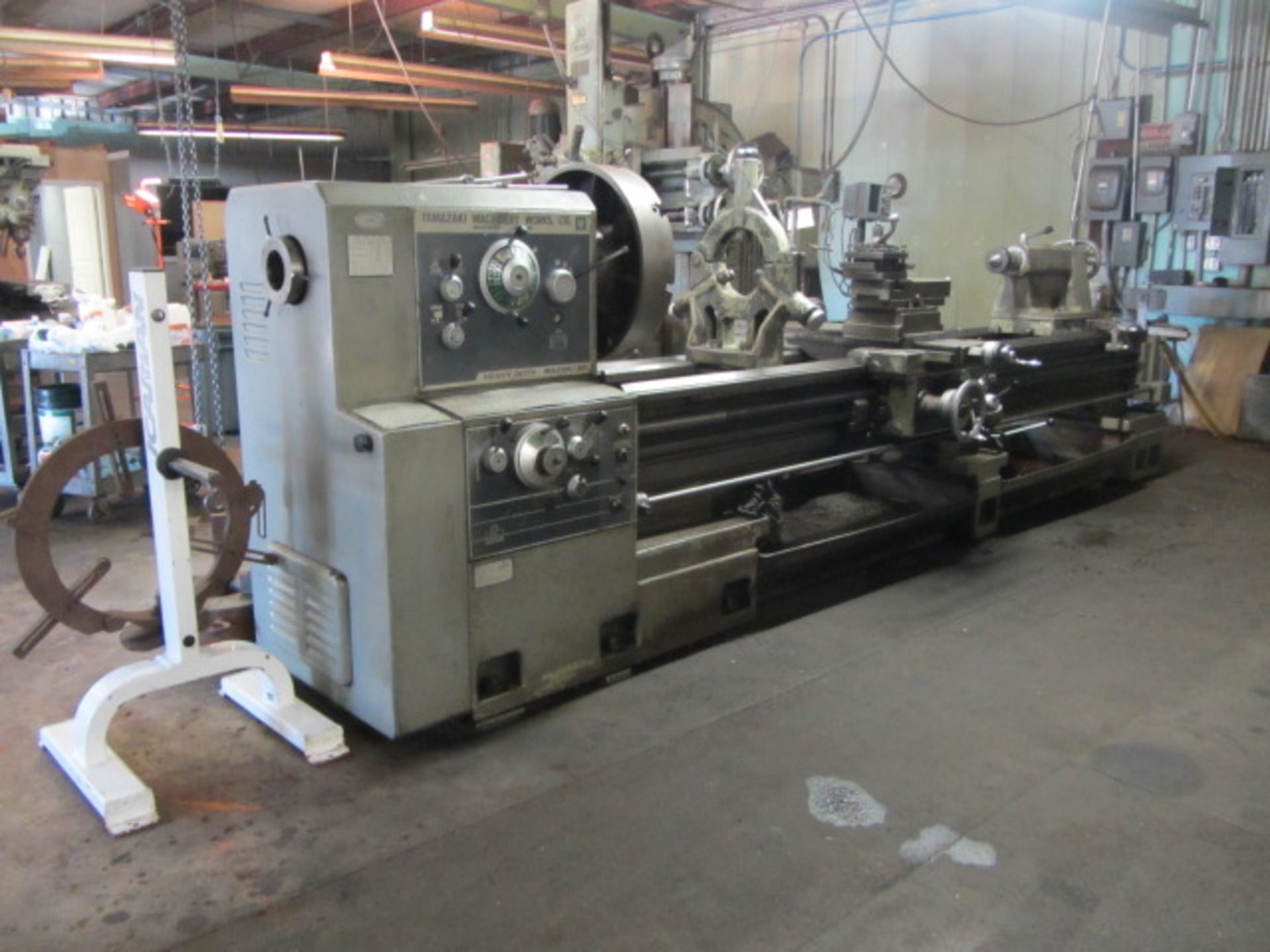 Mazak 30'' / 36'' x 140'' CC Gap Bed Engine Lathe with 4'' Bore, 24'' Diameter 4-Jaw Chuck, - Bild 3 aus 8