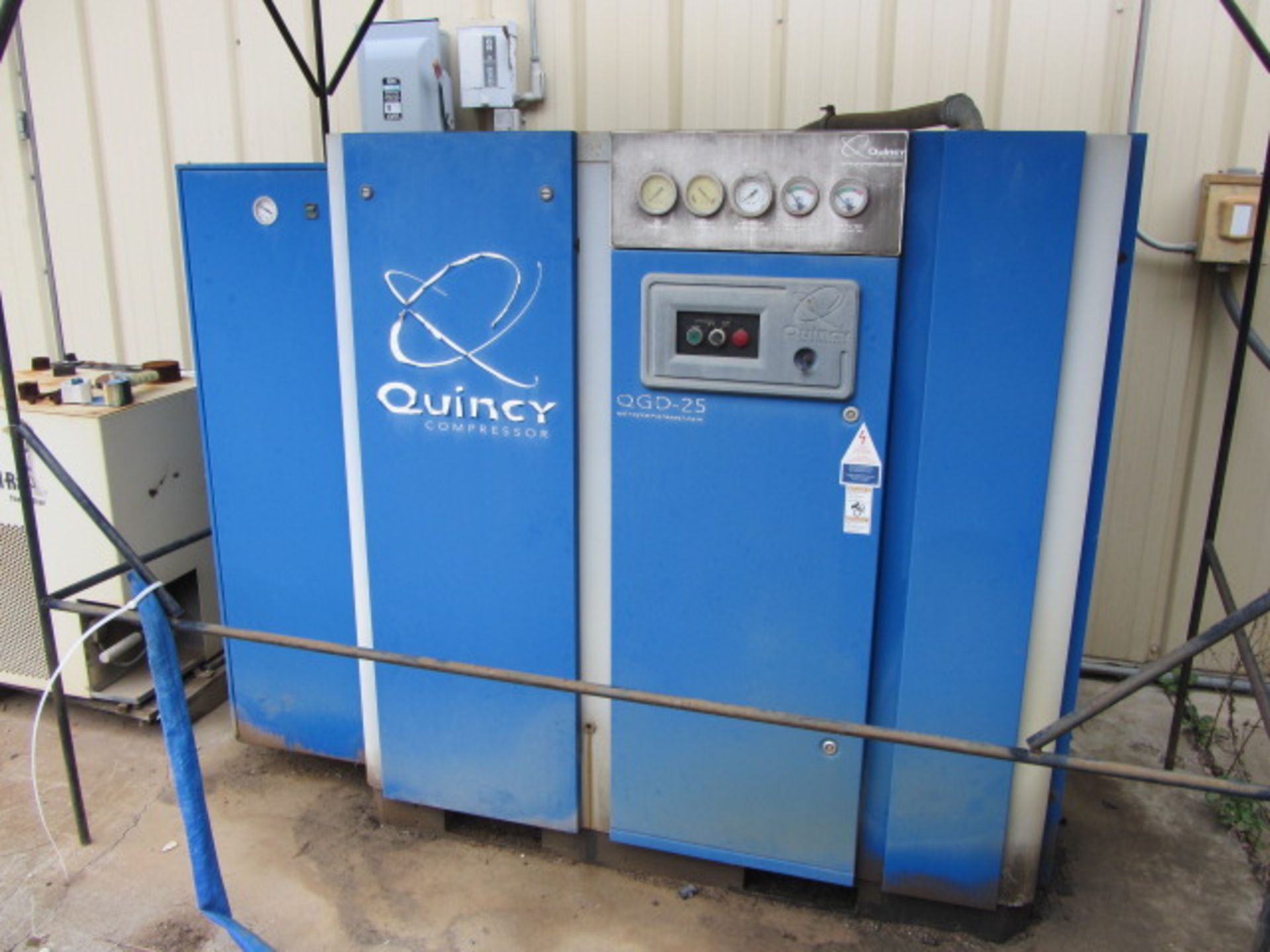Quincy Model QGD-25 25HP Rotary Screw Air Compressor with Approx 92 CFM, 125 PSIG, Control, sn: