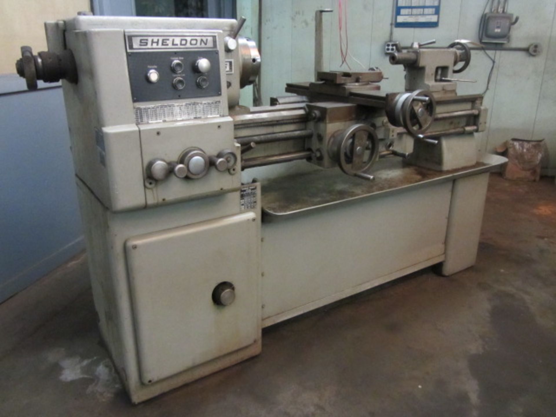 Sheldon Model 15 16'' x 46'' CC Engine Lathe with Spindle Speeds to 1250 RPM, Chip Pan, 5C Collet - Image 4 of 6