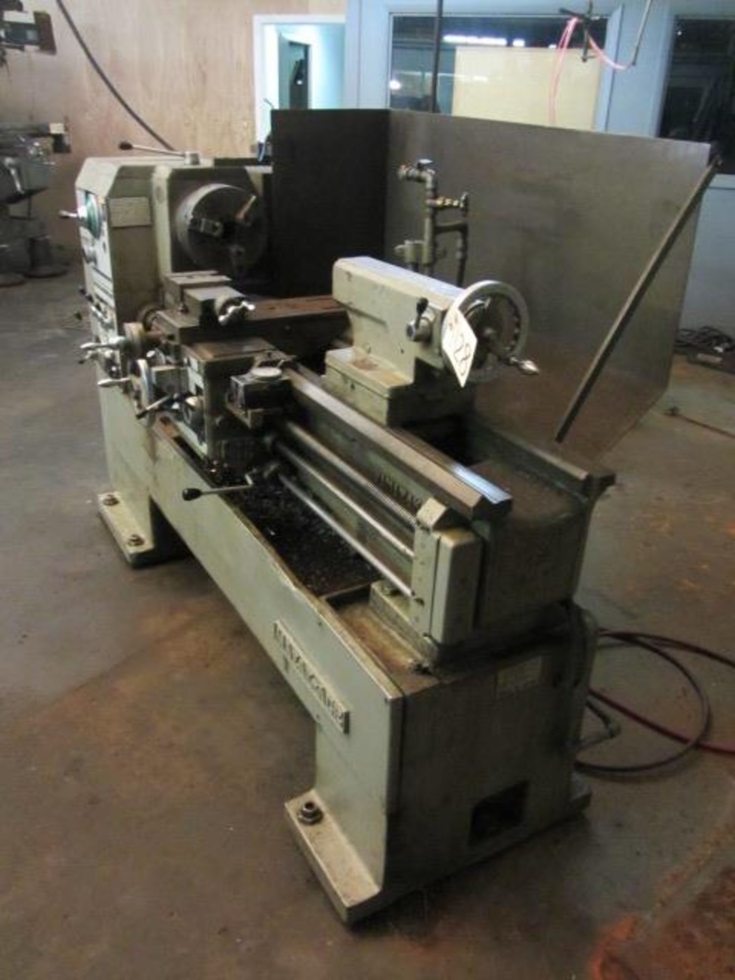 Mazak 18'' x 44'' CC Engine Lathe with 2'' Bore, 10'' Diameter 3-Jaw Chuck, Spindle Speeds to 1500 - Bild 4 aus 5