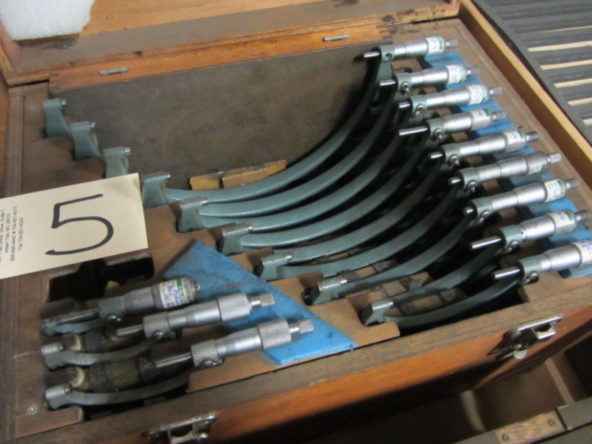 Mitutoyo 0''-12'' Micrometer Set