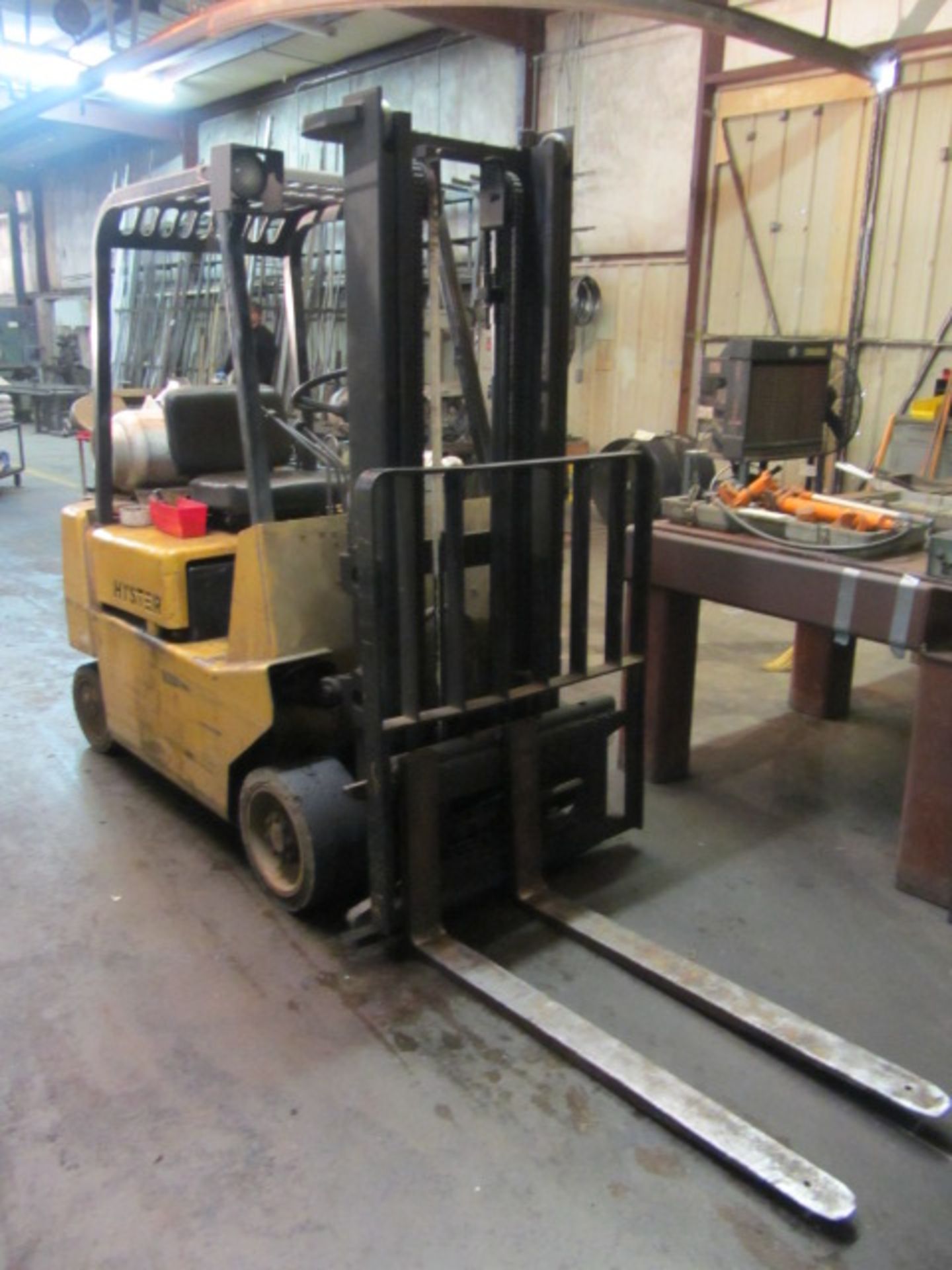 Hyster Model S40XL 4650lb Capacity Propane Forklift with 4 Hard Tires, 48'' Forks, 2-Stage Mast,