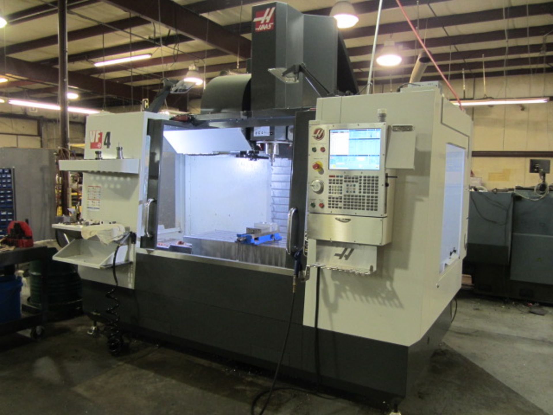 Haas VF-4 CNC Vertical Machining Center with 52'' x 20'' Table, #40 Taper Spindle Speeds to 8100 - Bild 2 aus 8