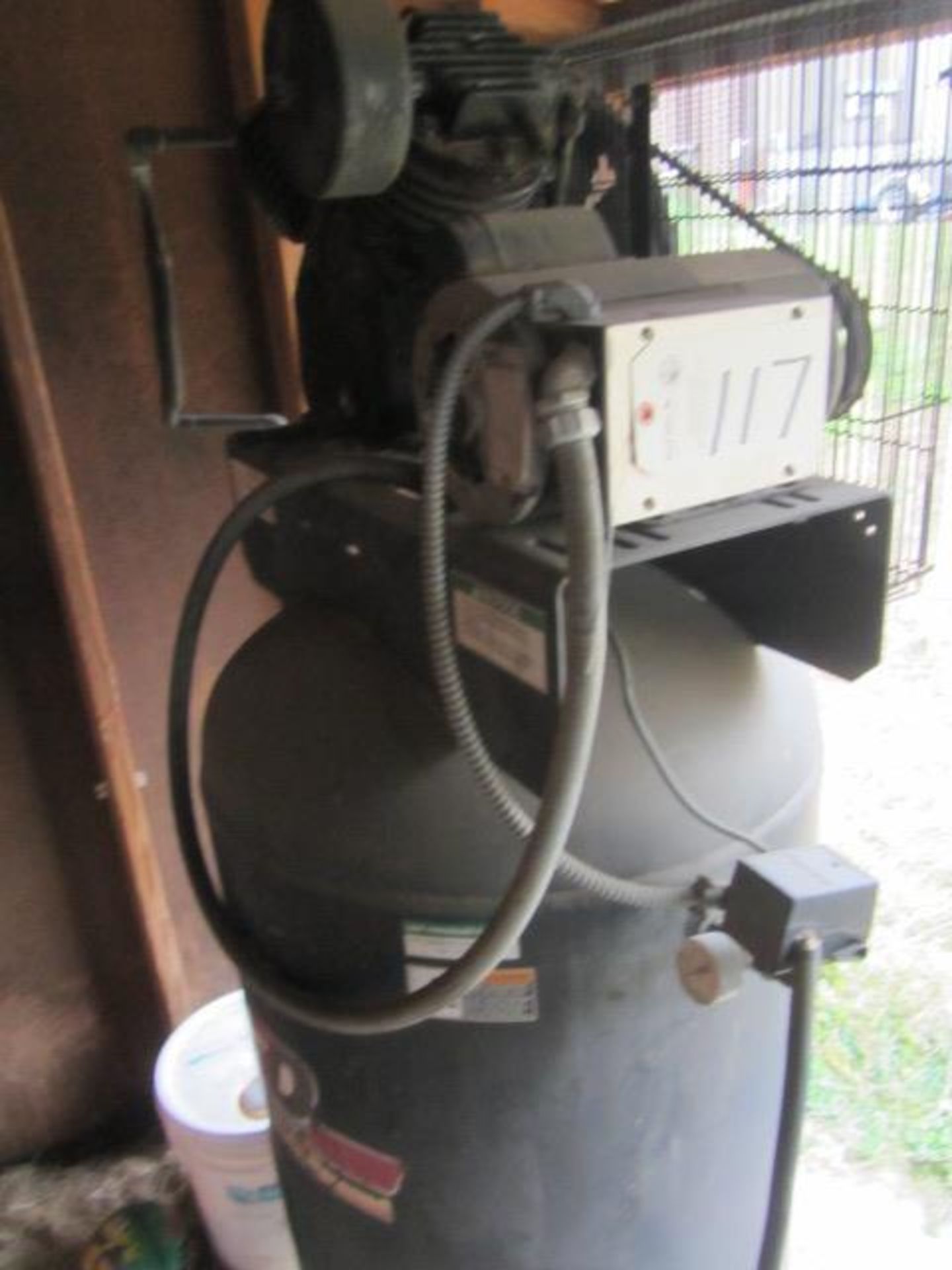 Gardner Denver 6.5HP Reciprocating Air Compressor with Holding Tank - Image 4 of 5