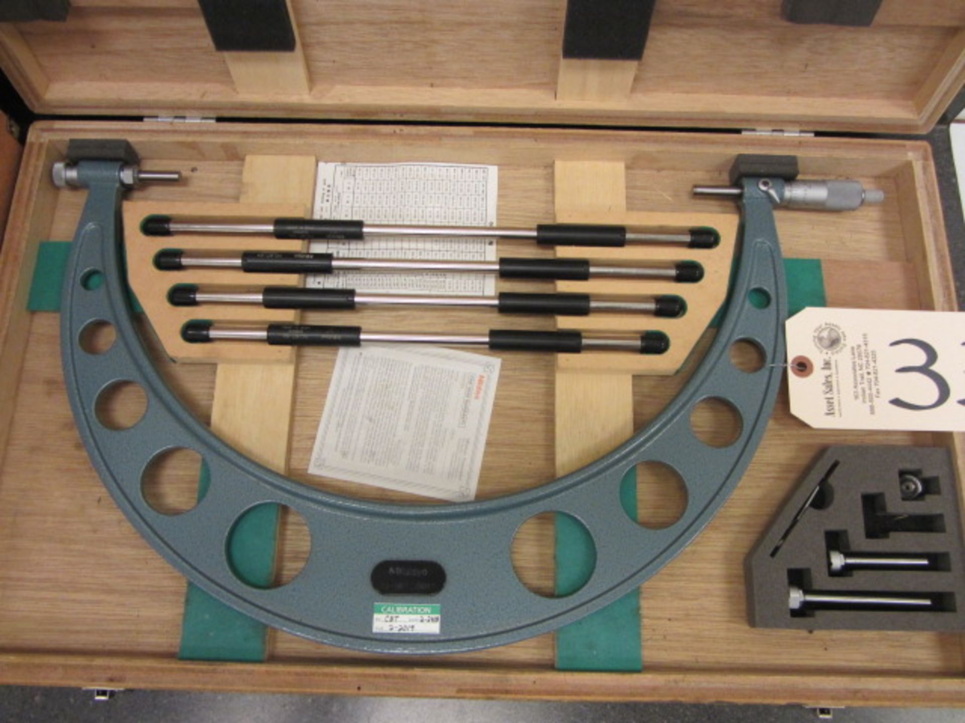 Mitutoyo 12''-16'' Micrometer Set