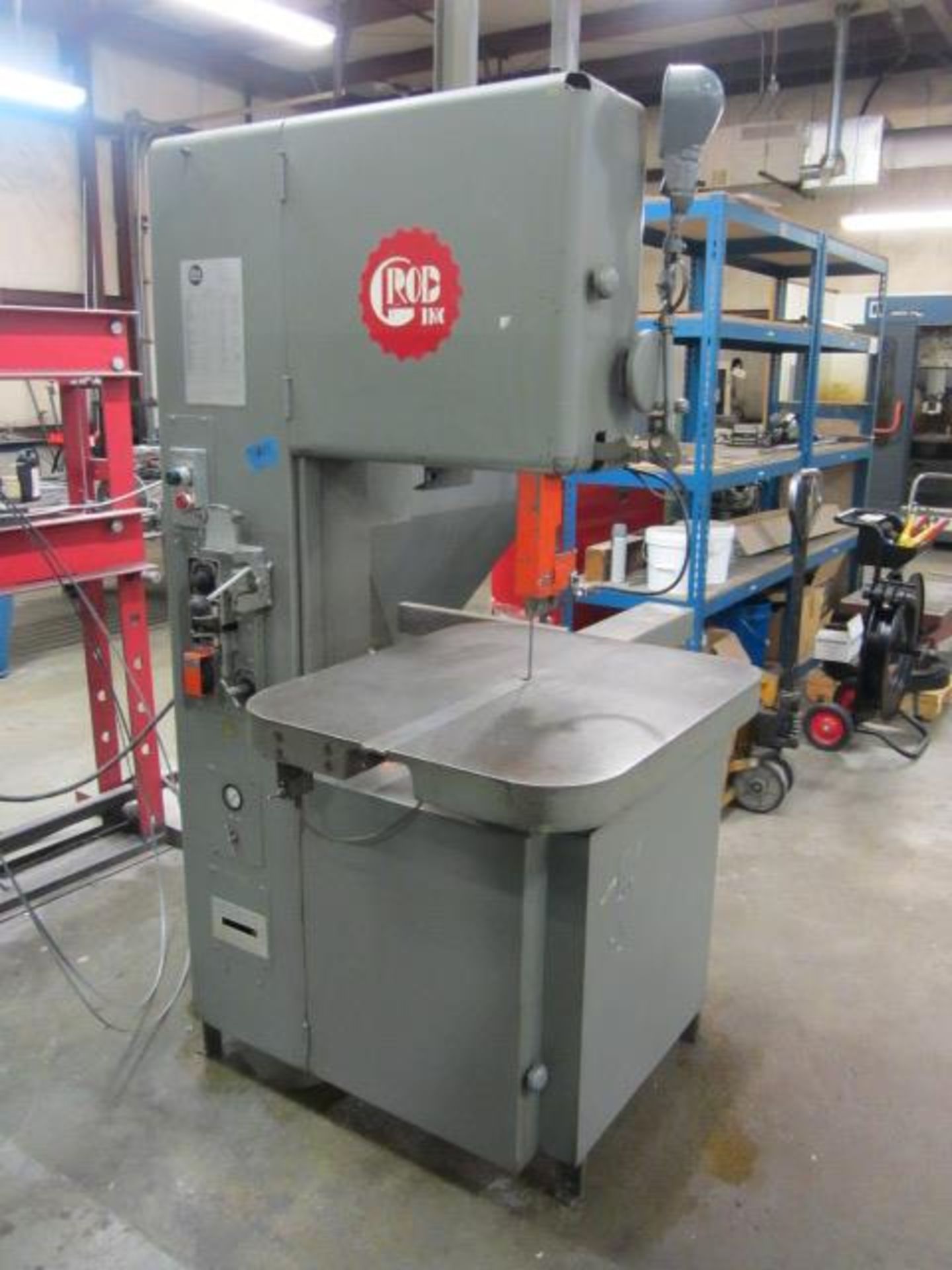 Grob Model 4V-18 18'' Vertical Bandsaw with 28'' x 24'' Hydraulic Feed & Tilt Table, Variable