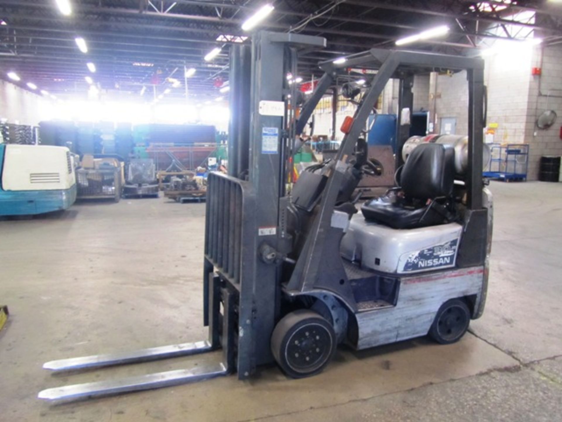 Nissan 30 Model MCP1F1A15LV 2,500lb Capacity LP Forklift with Solid Tires, Side Shift, 3 Stage Mast,