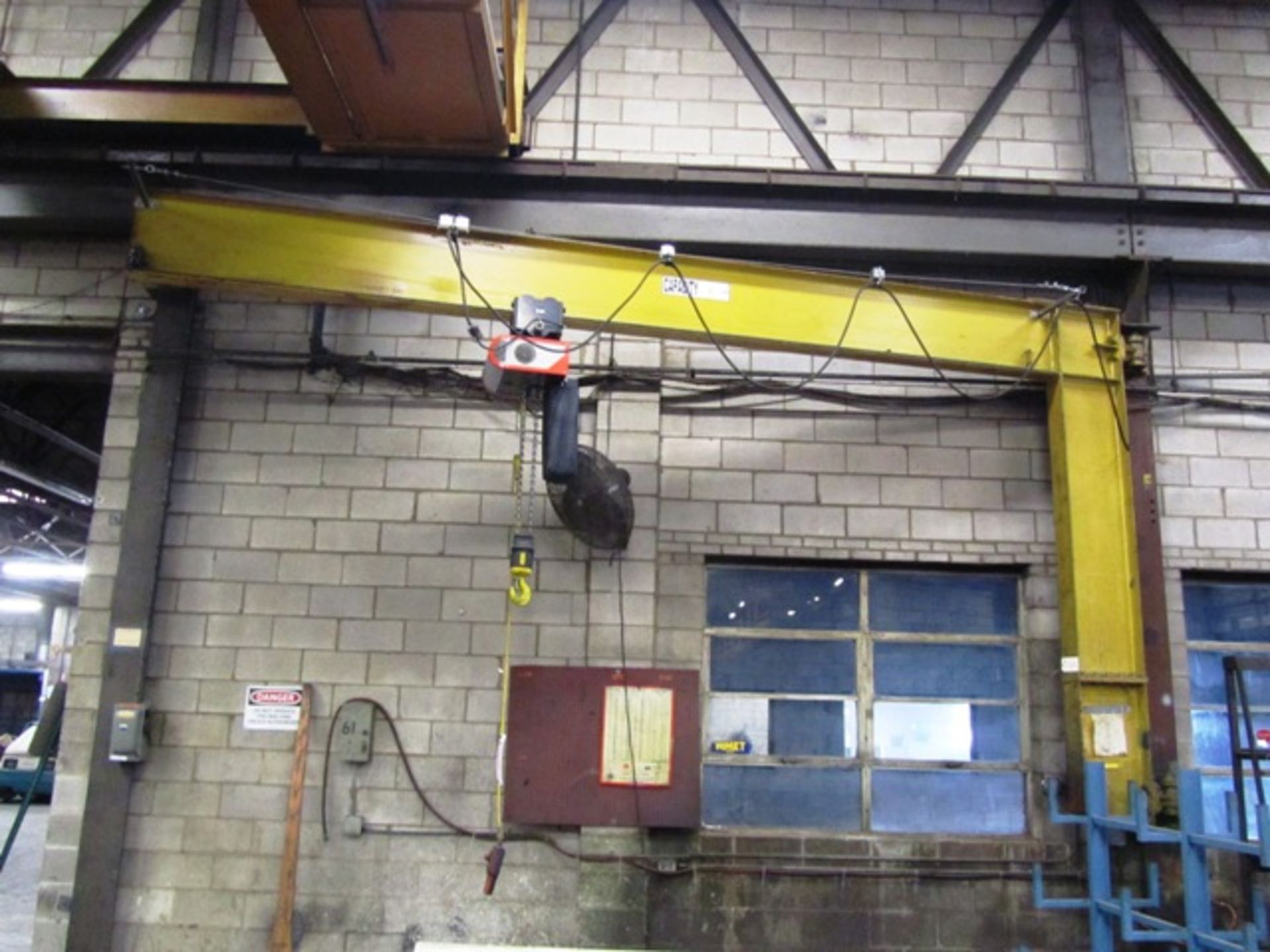 2 Ton Wall Mounted Jib Crane with Konecranes 2 Ton Electric Hoist with Pendant Control