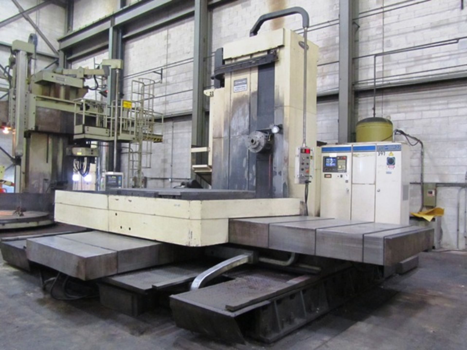 Toshiba BTD-13R22 5.12'' CNC Table Type Horizontal Boring Mill with 60-ATC, 118.11'' X-Axis, 90.55'' - Image 4 of 8