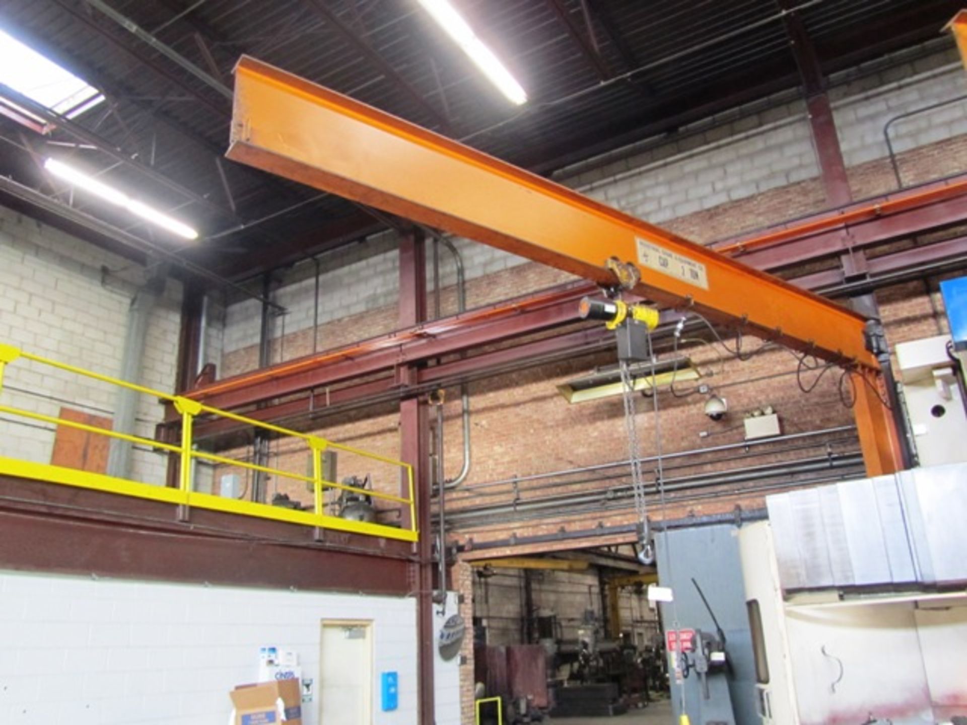 Industrial Crane 2 Ton Wall Mounted Jib Crane with Budgit 2 Ton Electric Hoist with Pendant Control