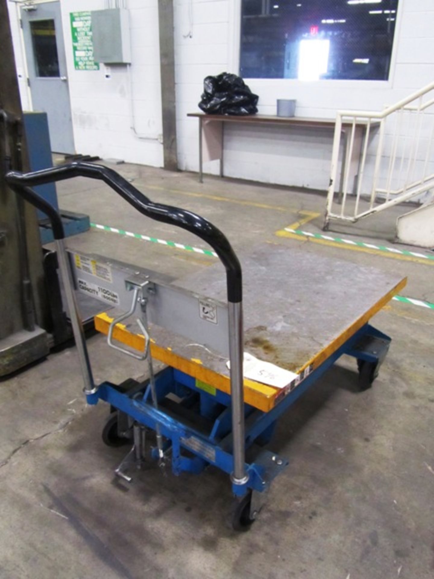 Dandy 1,100lb Capacity Portable Die Lift Cart