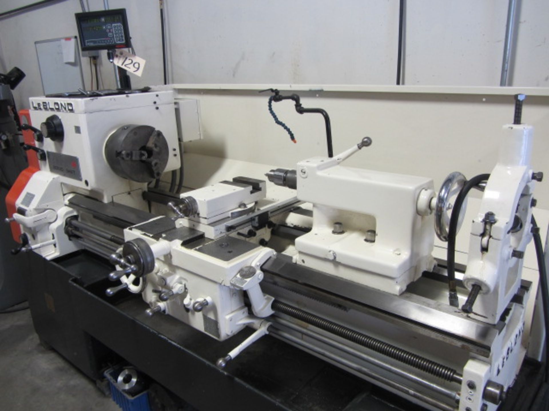 Leblond 18'' x 40'' Servo Shift Engine Lathe with 10'' 3-Jaw Chuck, Spindle Speeds to 1000 RPM, - Image 7 of 10