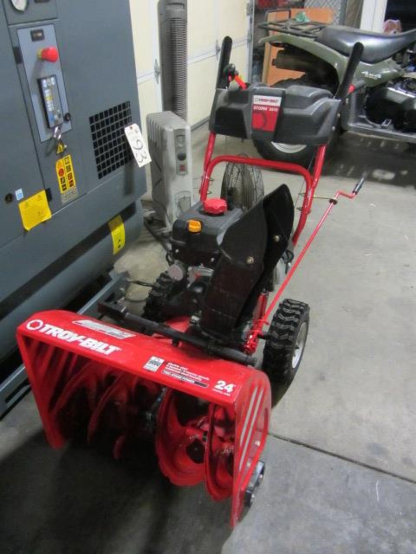 Troybuilt 24'' Model 2410 Snowblower