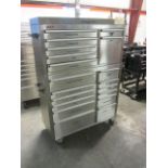 19 Drawer Portable Toolbox