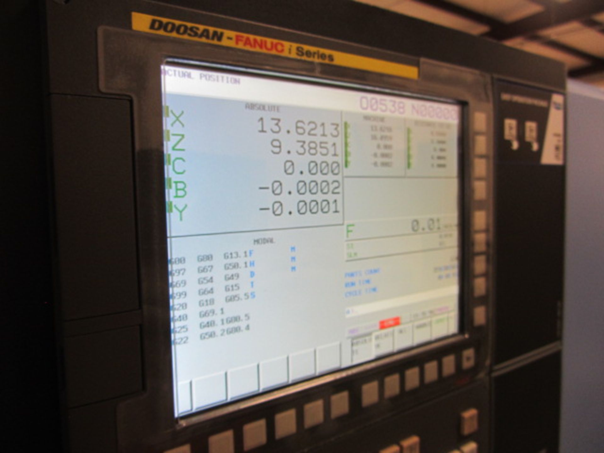 Doosan Lynx 220 LSYC CNC Turning Center with 8.25'' Chuck Main Spindle, 5.5'' Sub-Spindle, Y- - Bild 6 aus 8