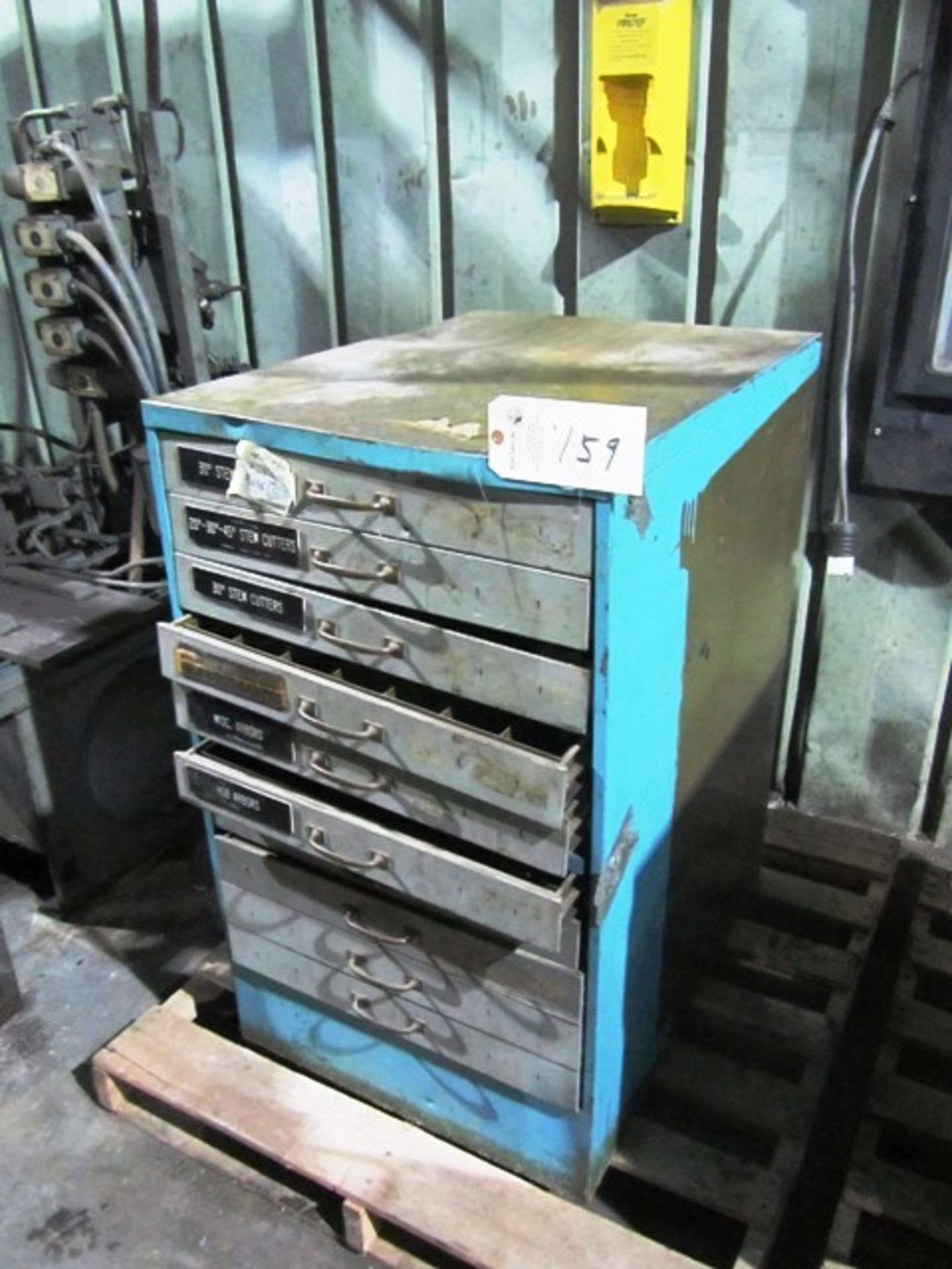 10 Drawer Cabinet with Gear Tooling