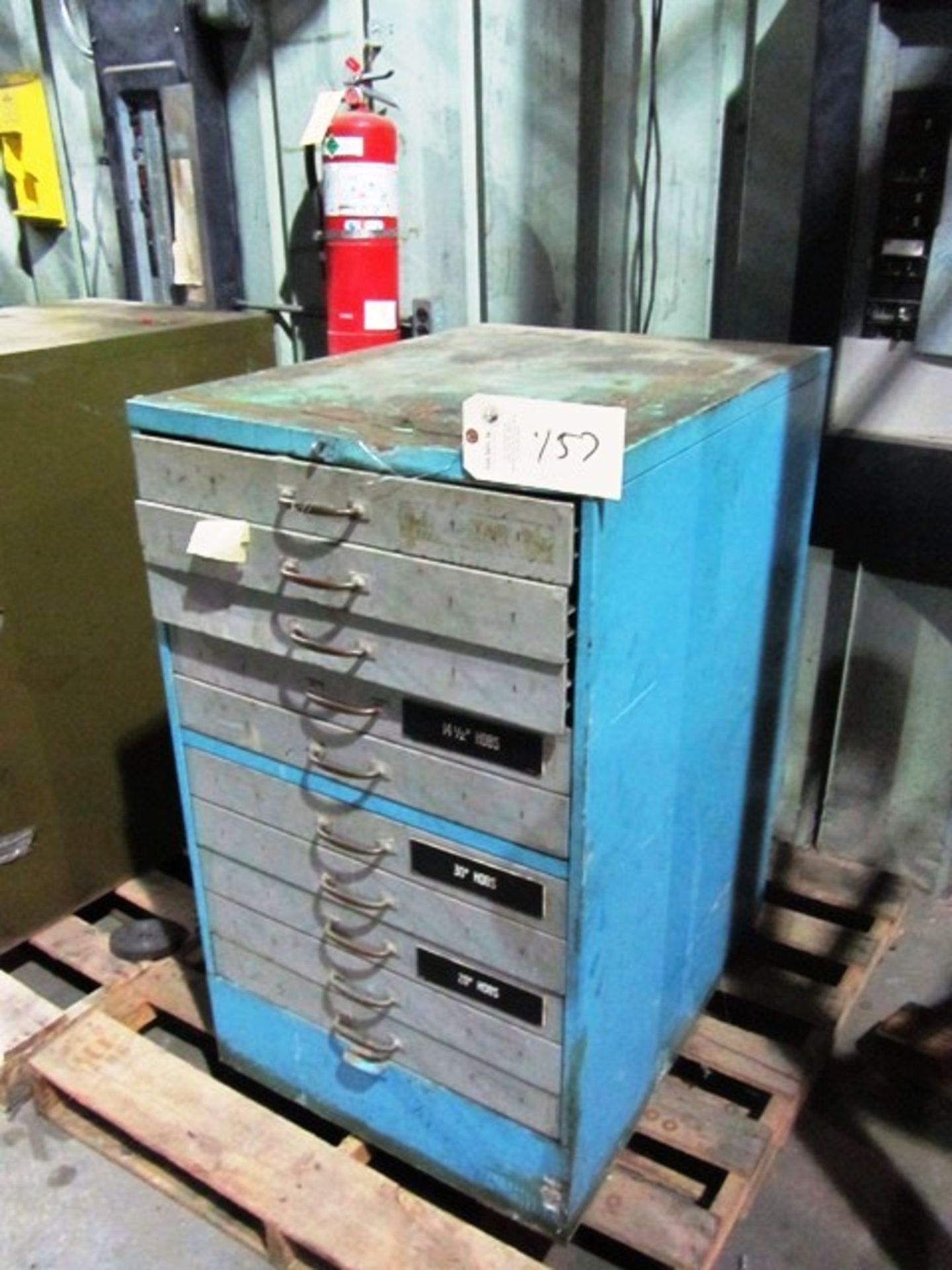 10 Drawer Cabinet with Gear Tooling