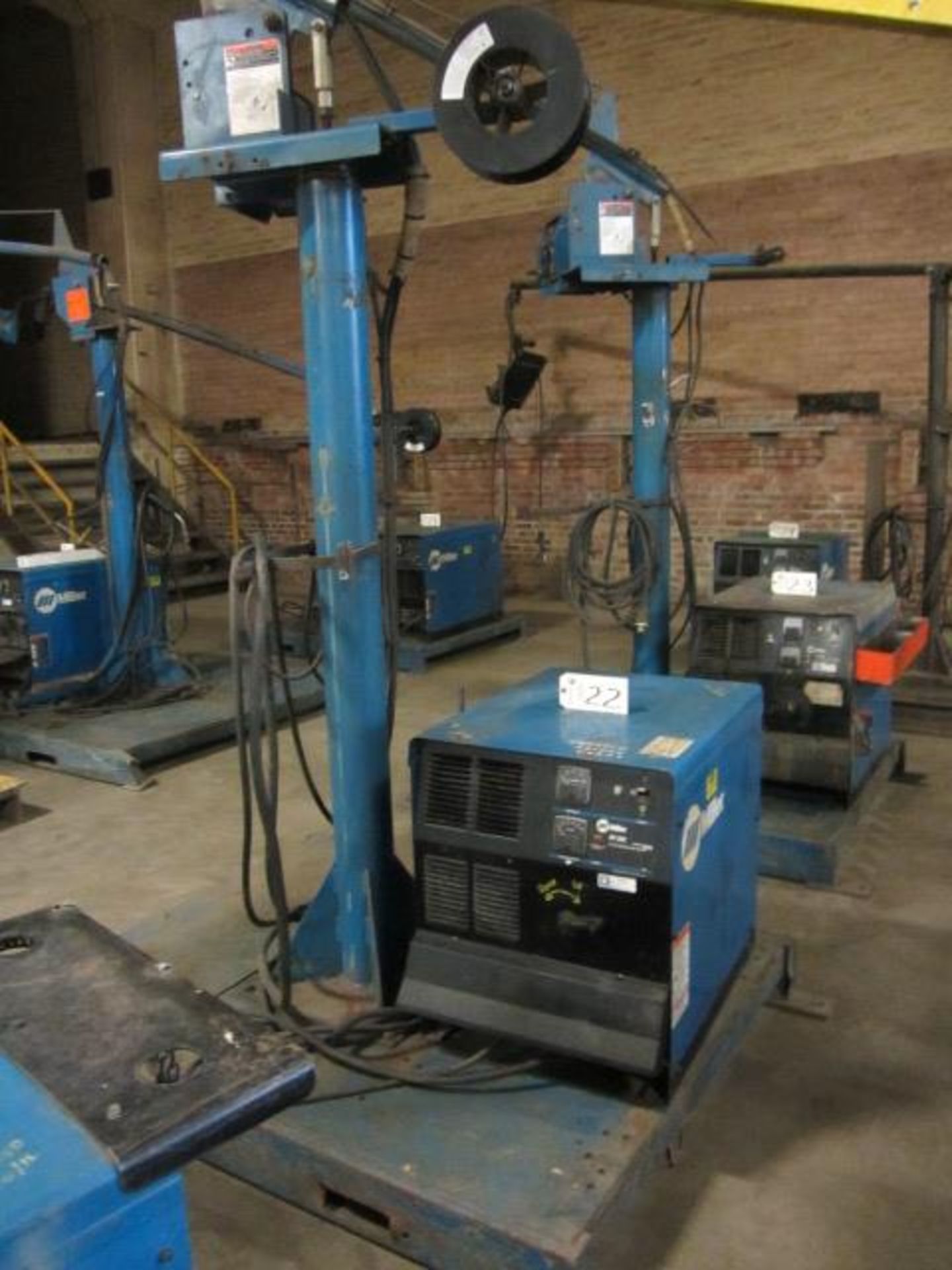 Miller CP302 Welder with Extend Reach Boom, Wire Feed, Platform, sn:KK050755 - Image 3 of 4