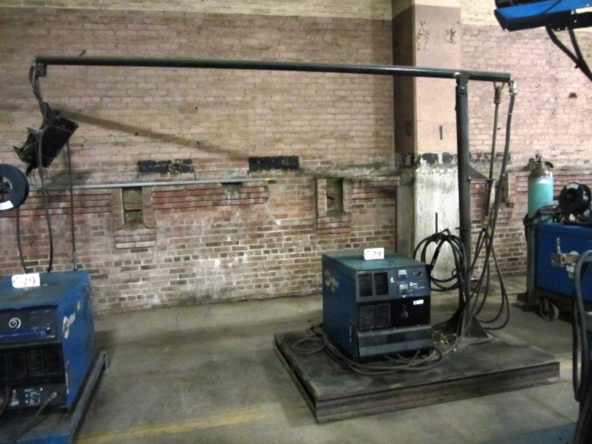 Miller CP302 Welder with Extend Reach Boom, Wire Feed, Platform, sn:LC534611