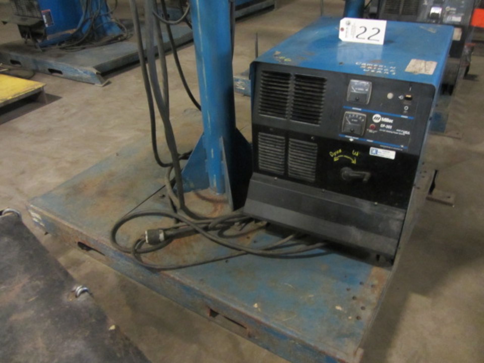 Miller CP302 Welder with Extend Reach Boom, Wire Feed, Platform, sn:KK050755 - Image 2 of 4