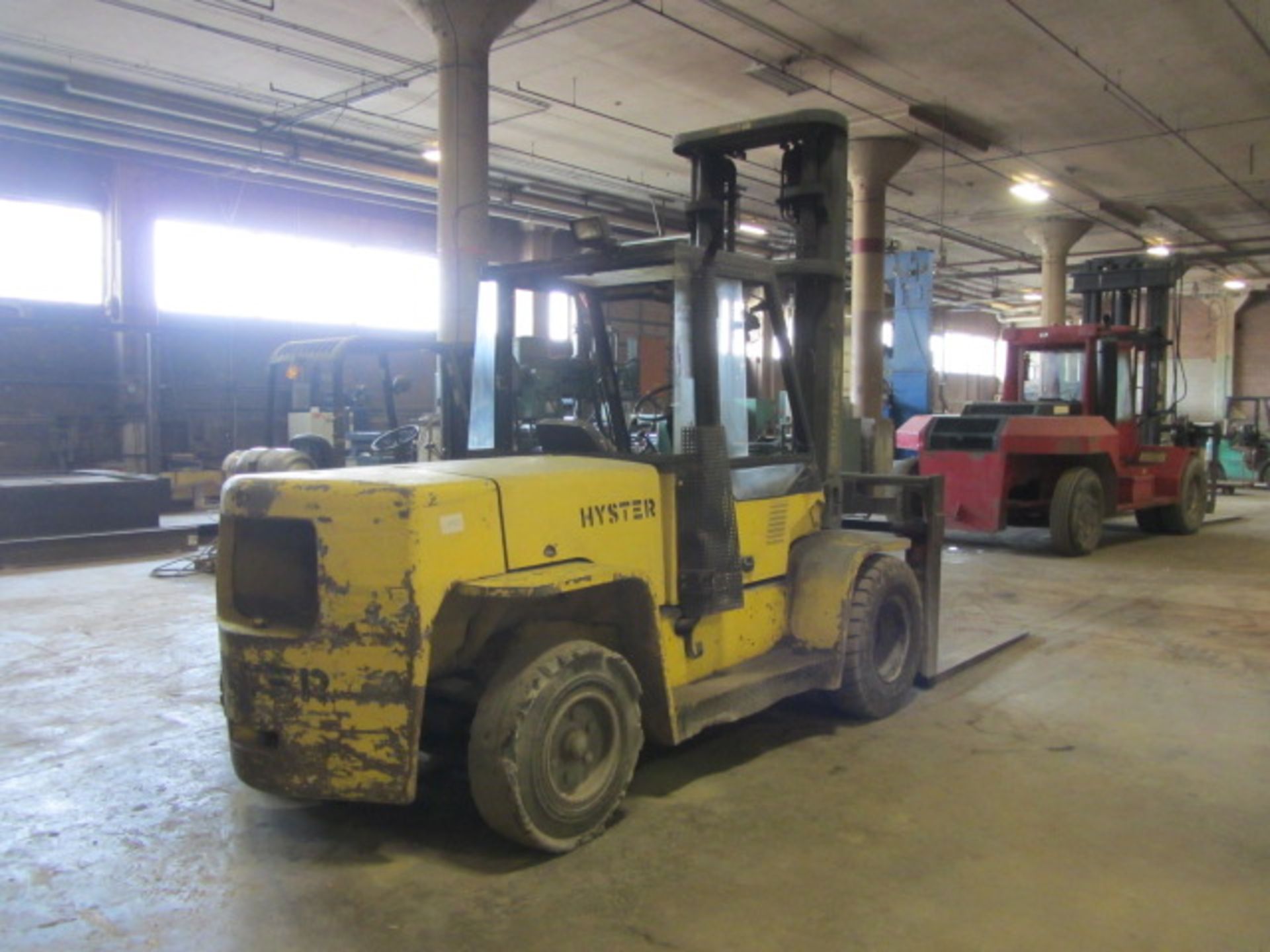 Hyster Model H135XL Outdoor 14,000lb Capacity Diesel Forklift with Hydraulic Mast Side Shifter, 70'' - Image 7 of 10