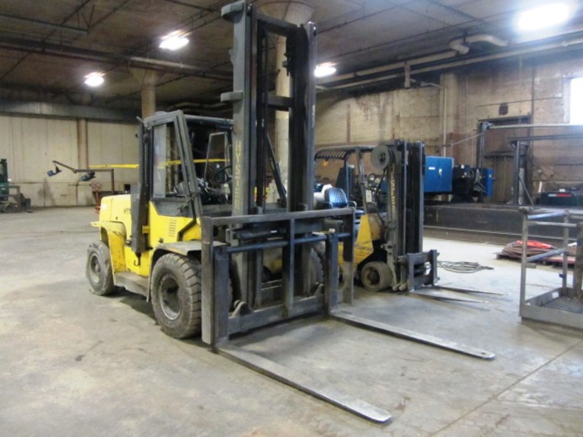 Hyster Model H135XL Outdoor 14,000lb Capacity Diesel Forklift with Hydraulic Mast Side Shifter, 70''