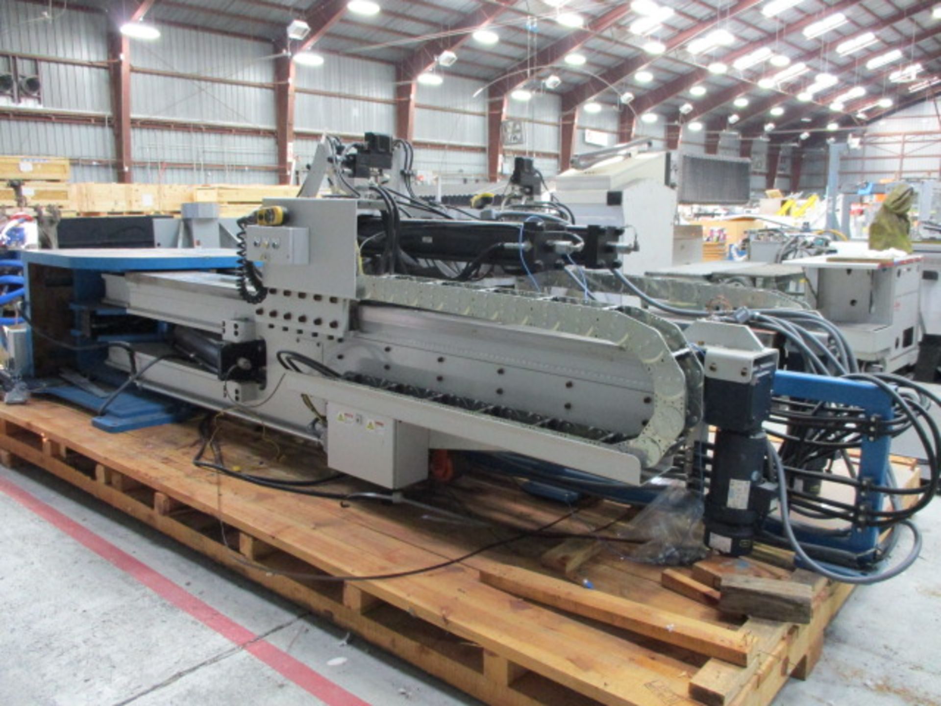 Beckwood Triform Model SF20T-240 20 Ton x 240'' Hydraulic Extrusion Stretch Forming Machine with PLC - Image 8 of 11