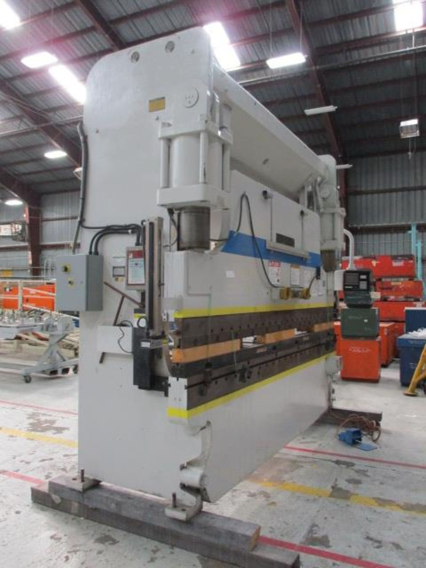 Cincinnati 230CB x 10FT 230 Ton x 12' 2-Axis CNC Hydraulic Press Brake with 10' Between Housings, - Image 7 of 12