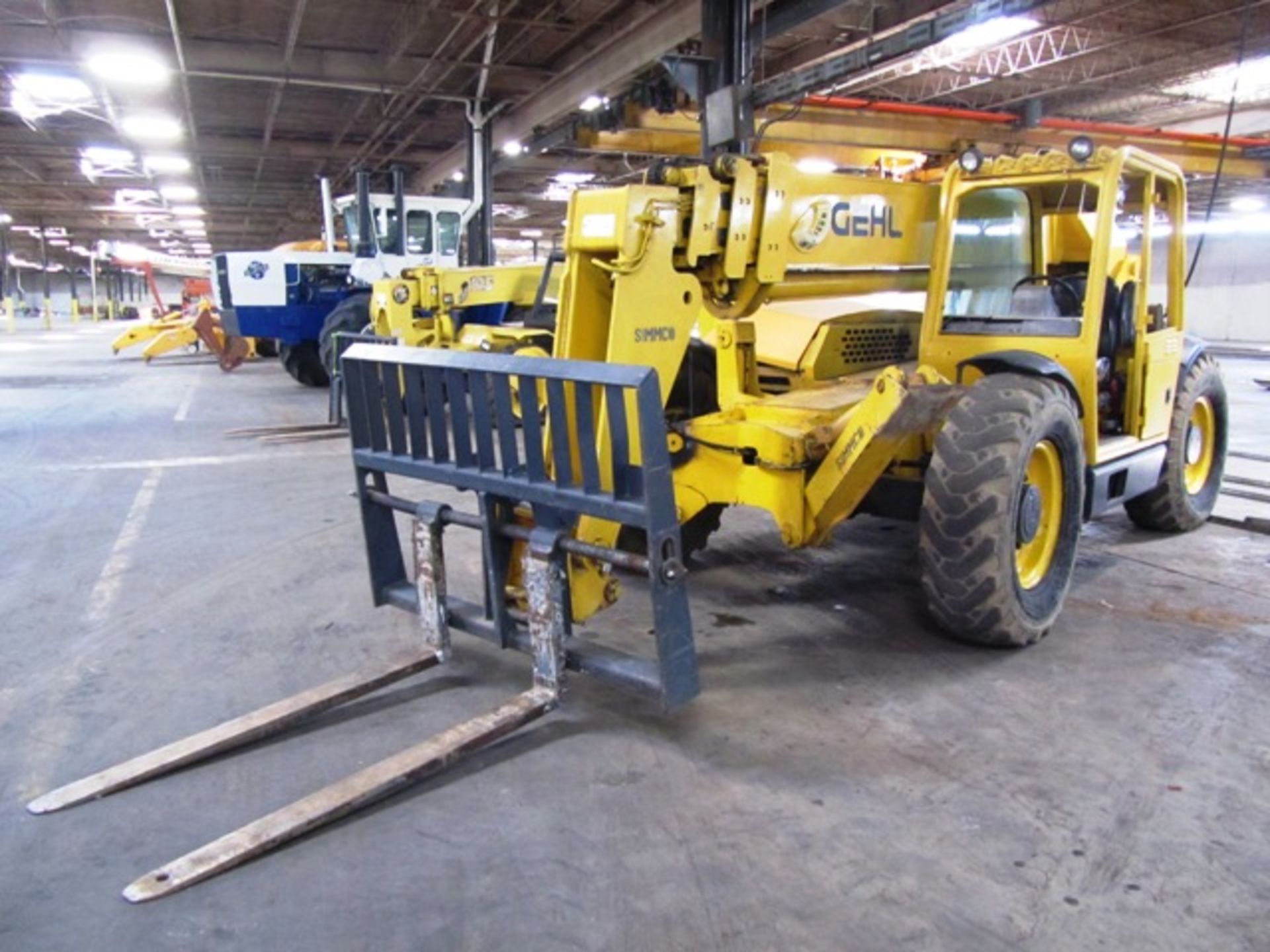 Gehl DL-10H / 55 Telehandler Telescopic Boom Forklift with 40' Max Boom Reach, 5' Forks, Approx 4205