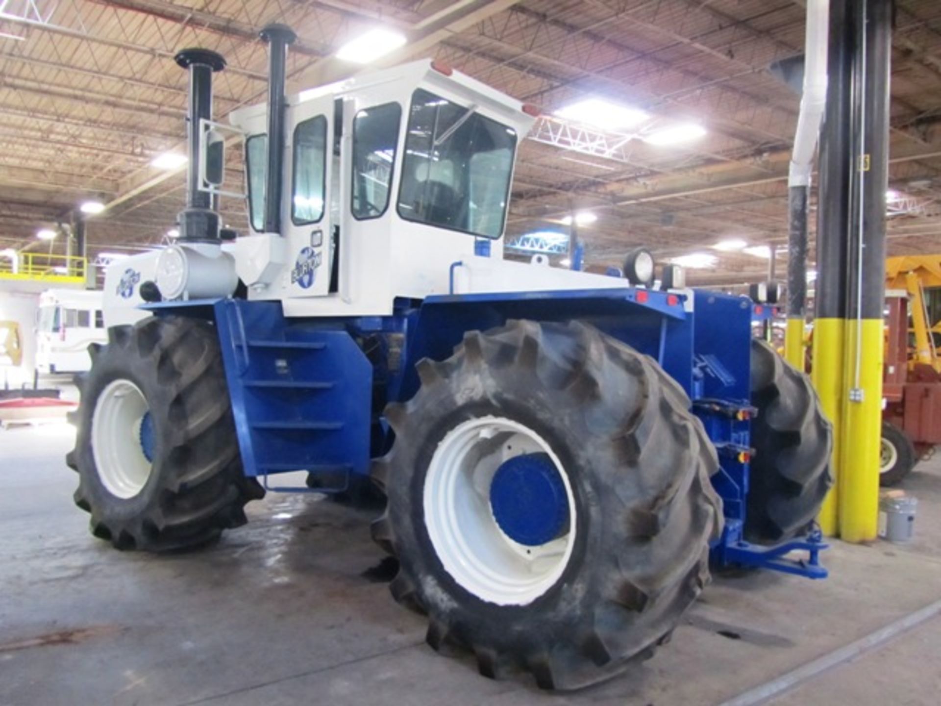 Ford PC311H Rough Terrain Tractor with Articulated Steering, Enclosed Cab, PTO in Rear, Diesel, - Image 4 of 4