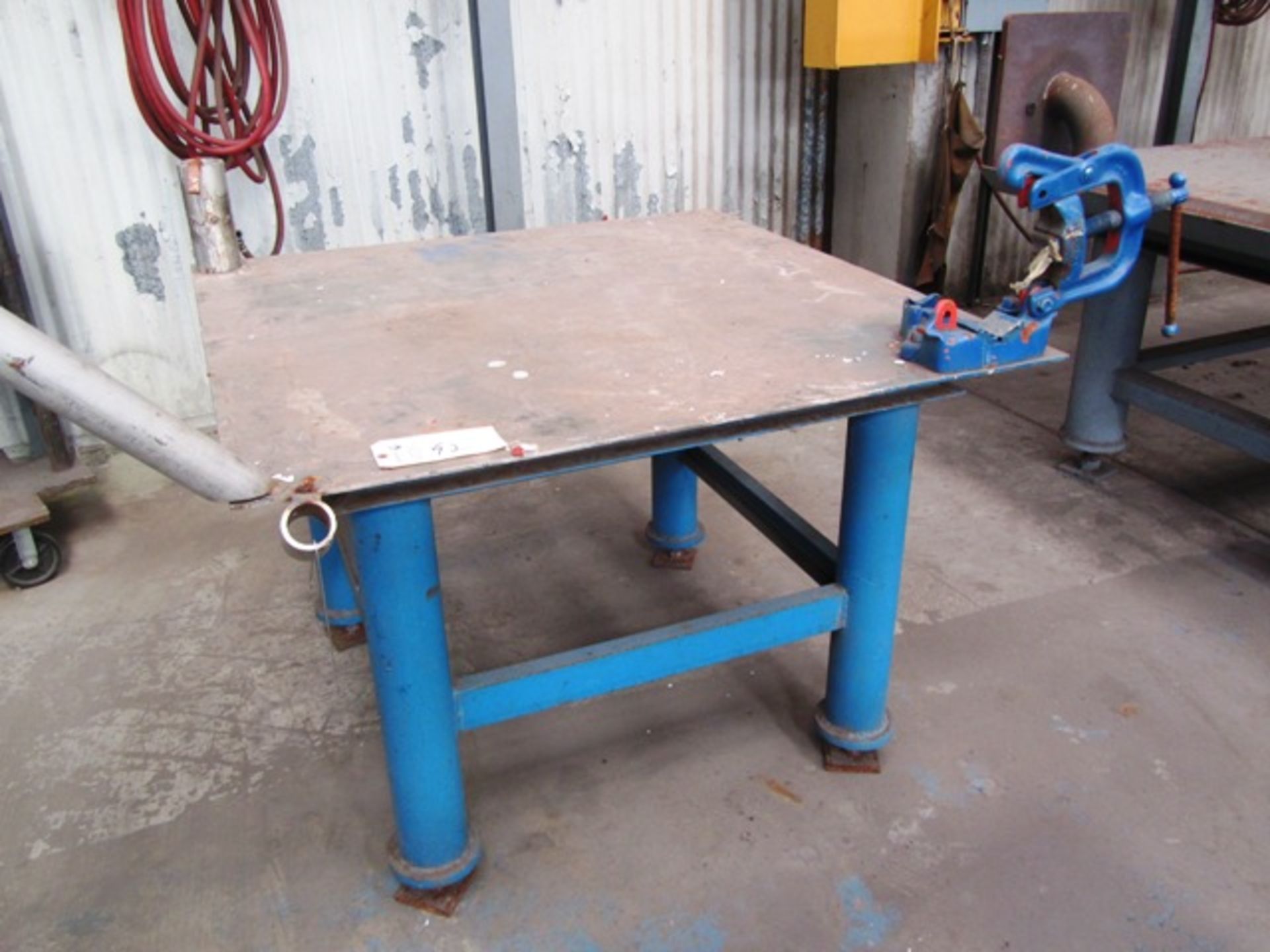 4' x 4' x 1/4'' Steel Table
