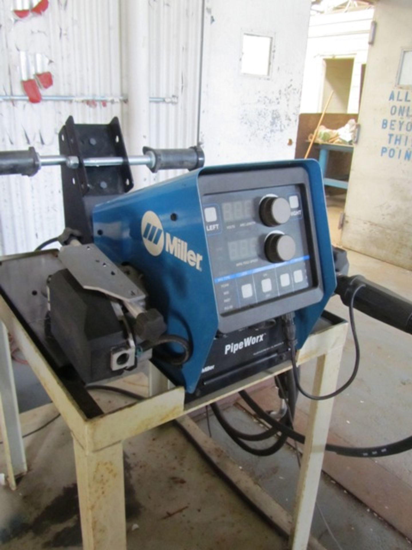 Miller PipeWorx 400 Portable Mig Welder with Miller PipeWorx Wire Dual Feeder, sn:MC420087G - Image 2 of 2