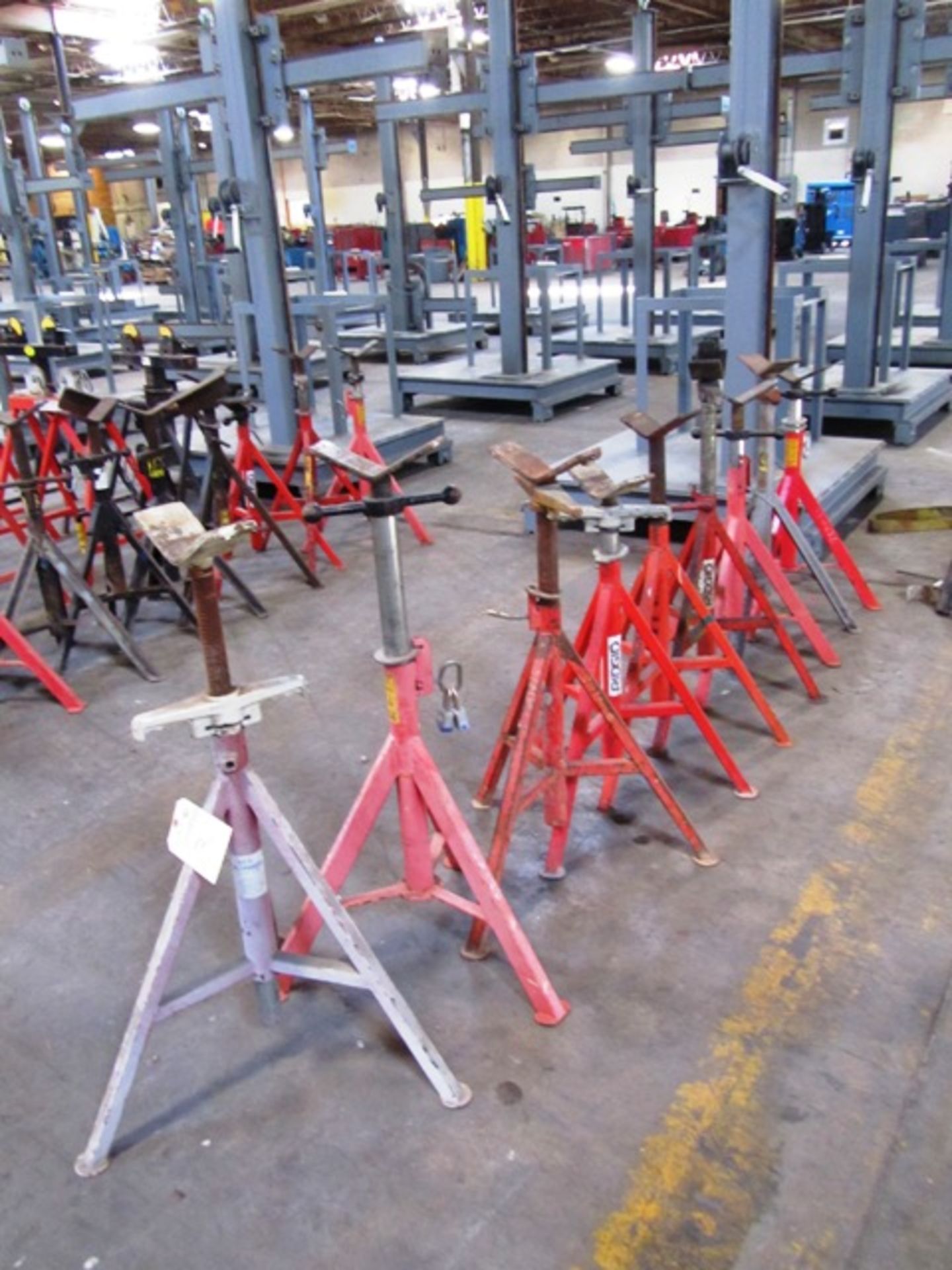 (9) Pipe Stands