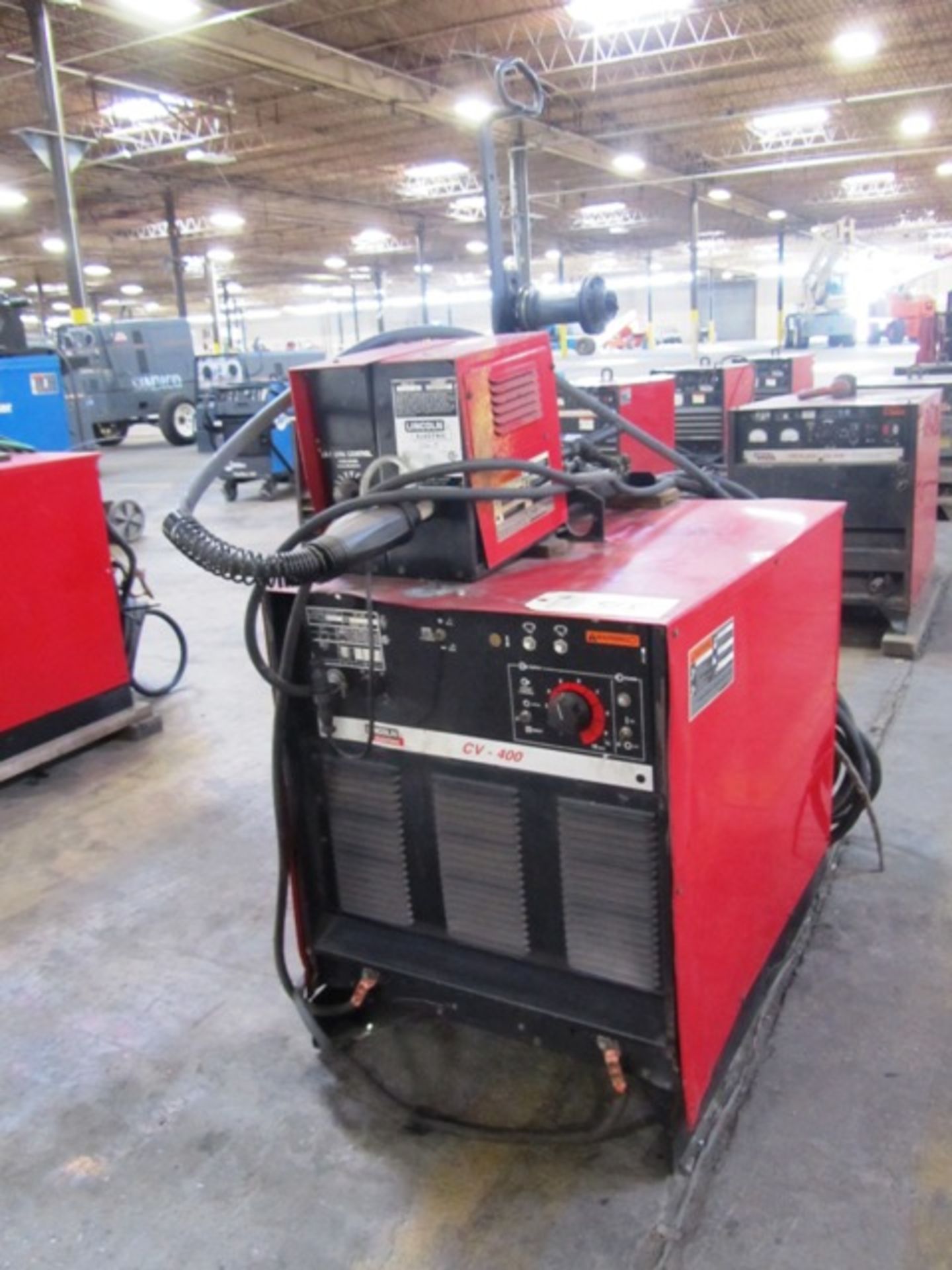Lincoln Electric CV-400 400 Amp Mig Welder with Lincoln Electric LN-7 Wire Feeder, sn:U1970440605