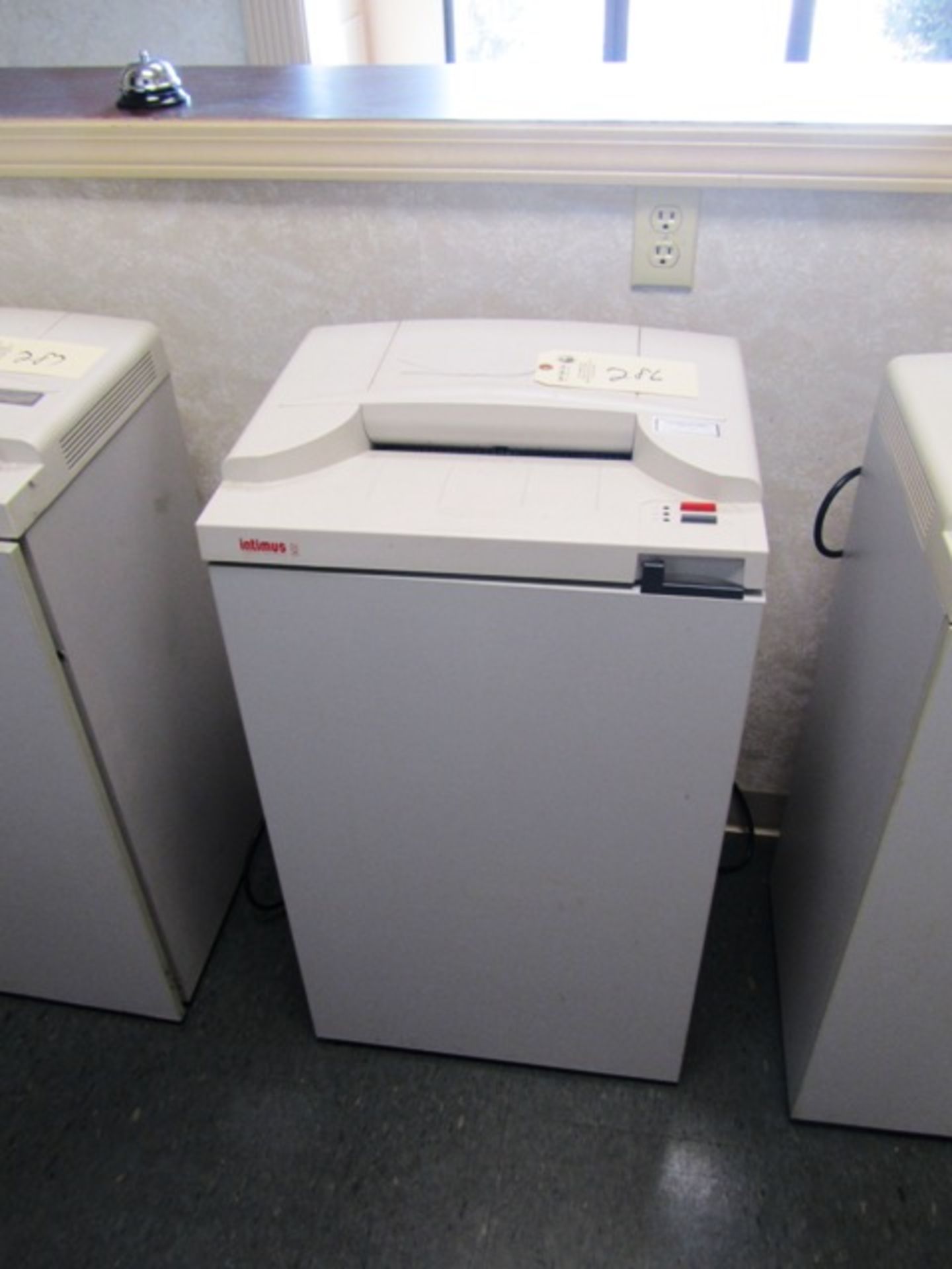 Intimus 502 Paper Shredder