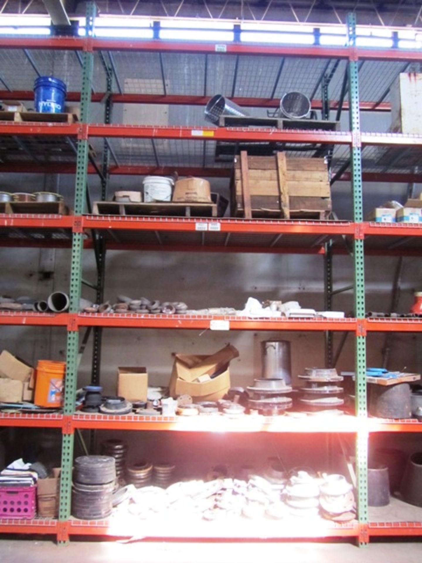 Contents of 5 Vertical Sections Pallet Racking consisting of Metal Parts