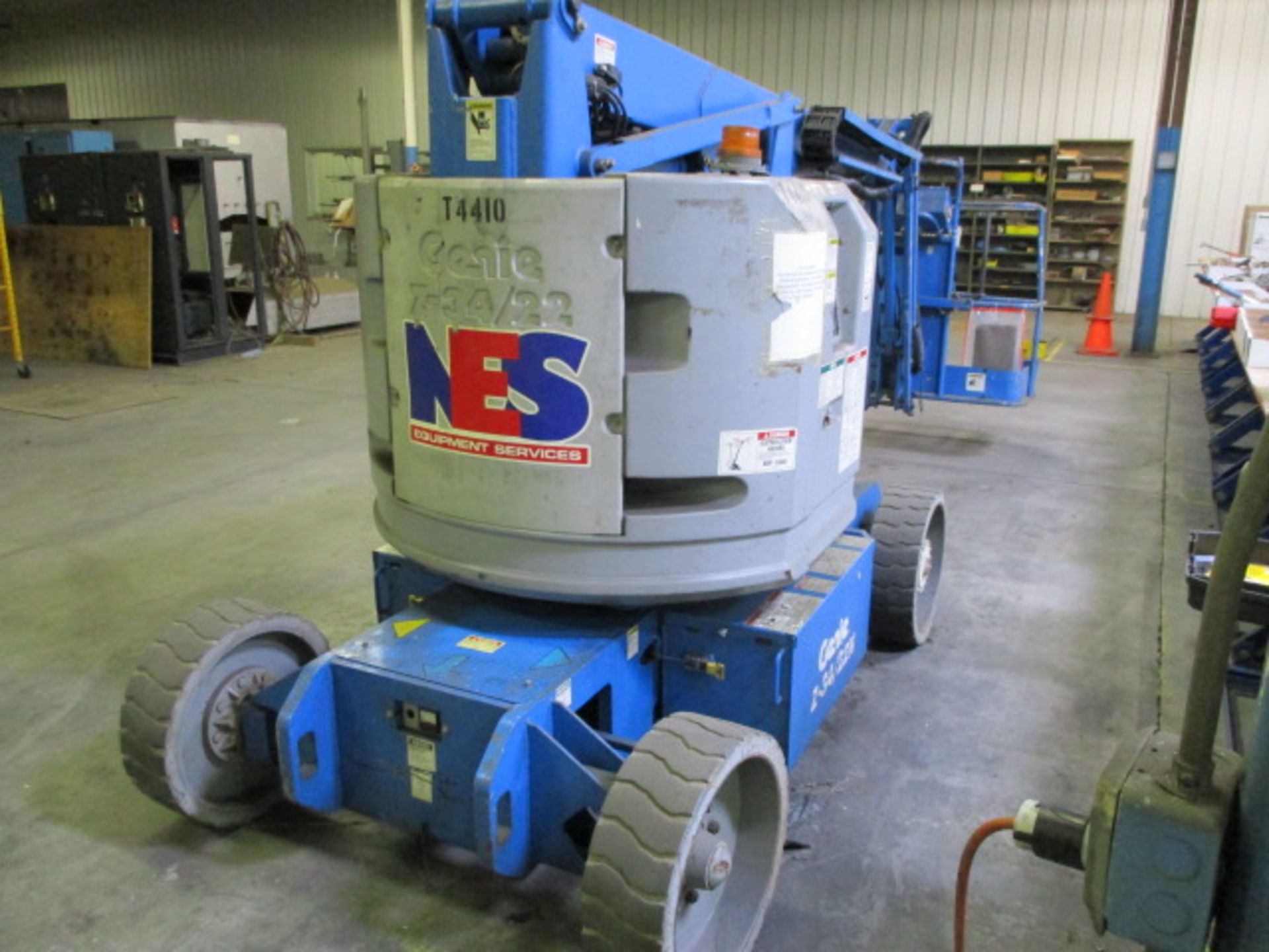 Genie Z-34/22N Electric Boom Lift with 34' Lift Height, Basket, Controls, sn:2061, mfg.1999 - Image 2 of 9