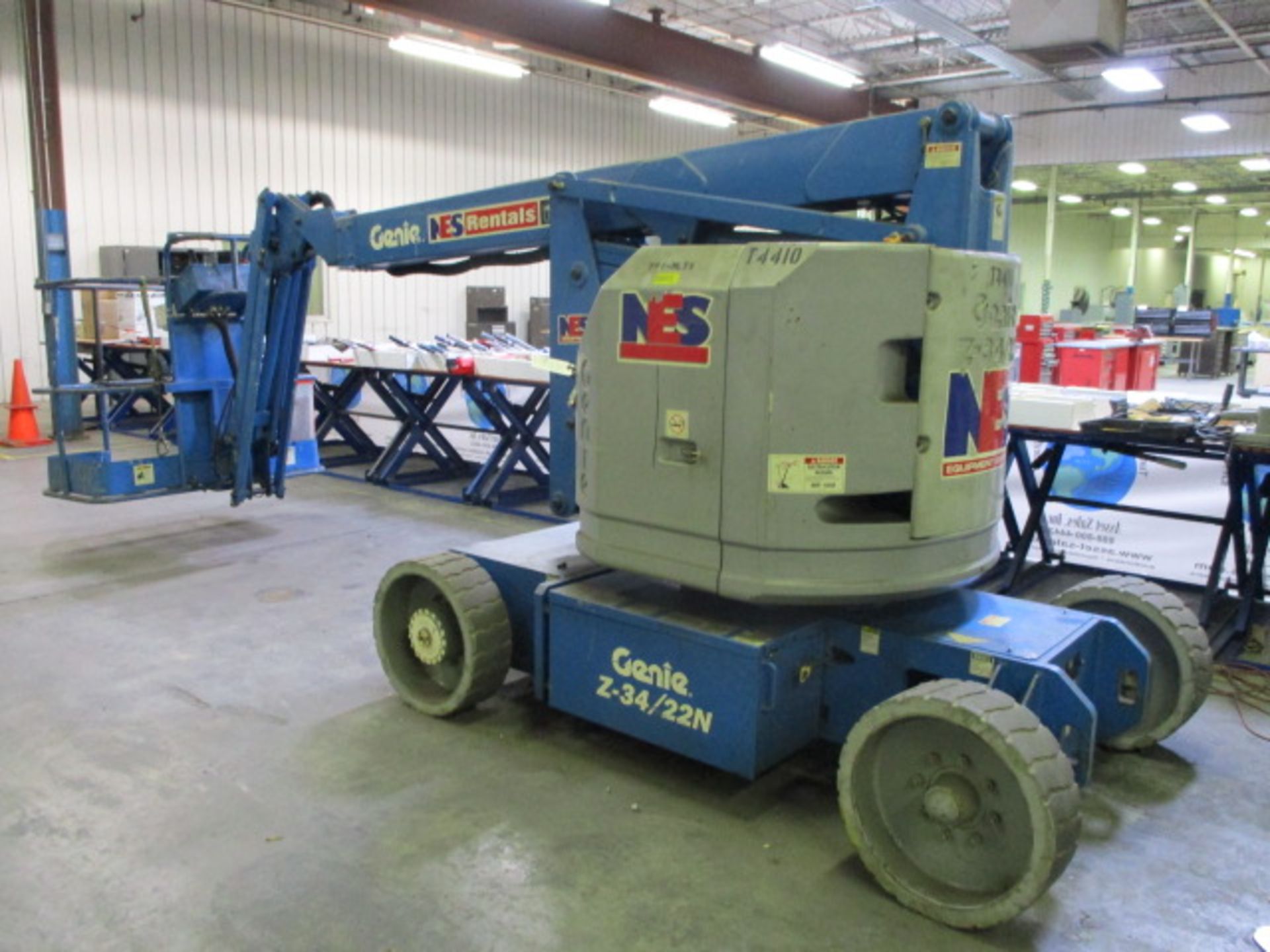 Genie Z-34/22N Electric Boom Lift with 34' Lift Height, Basket, Controls, sn:2061, mfg.1999 - Image 3 of 9