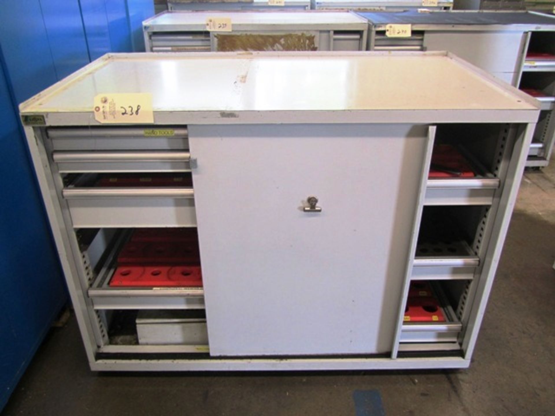 Lista 7 Drawer Tool Cabinet Wide Type Tool Cabinet